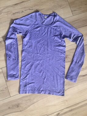 lululemon athletica Long Sleeve Crewneck Top in Lavender Purple